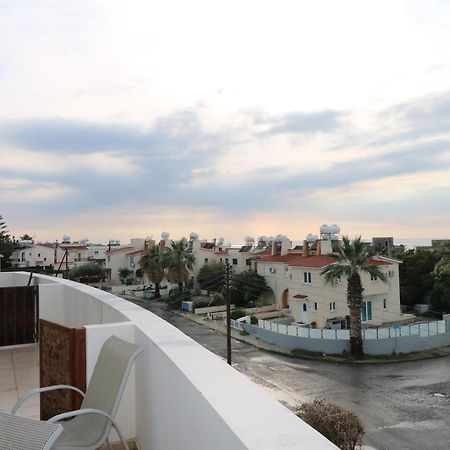 The Paradise Townhouses By Taimoura Paphos 外观 照片