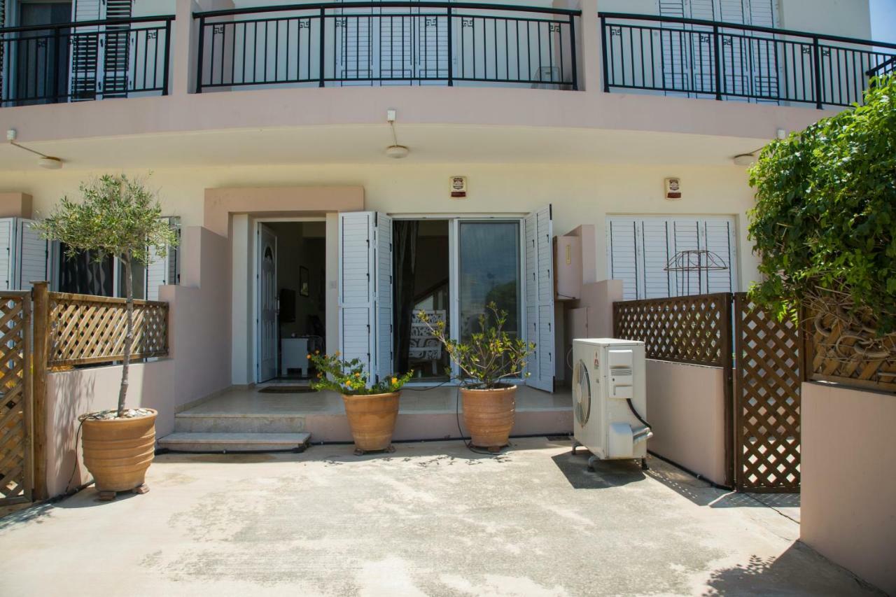 The Paradise Townhouses By Taimoura Paphos 外观 照片