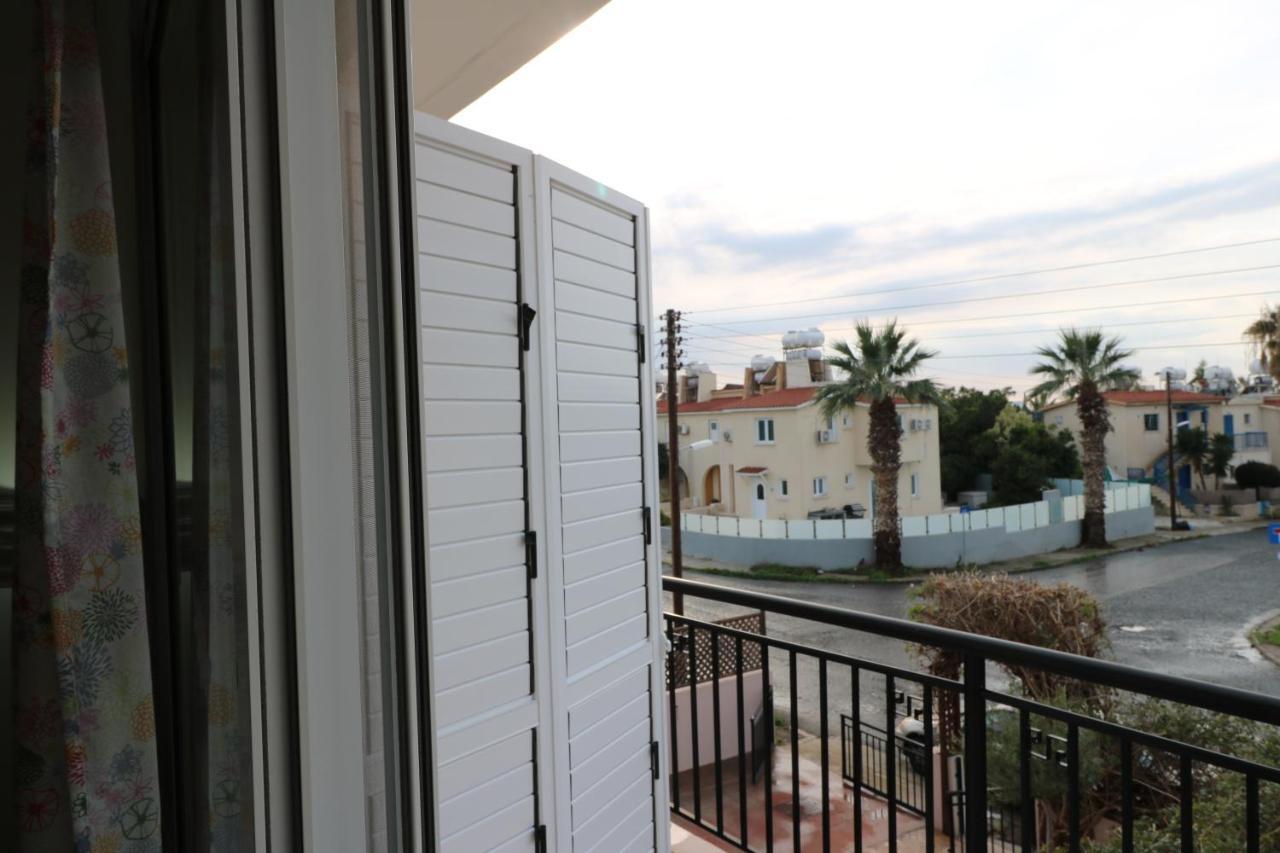 The Paradise Townhouses By Taimoura Paphos 外观 照片