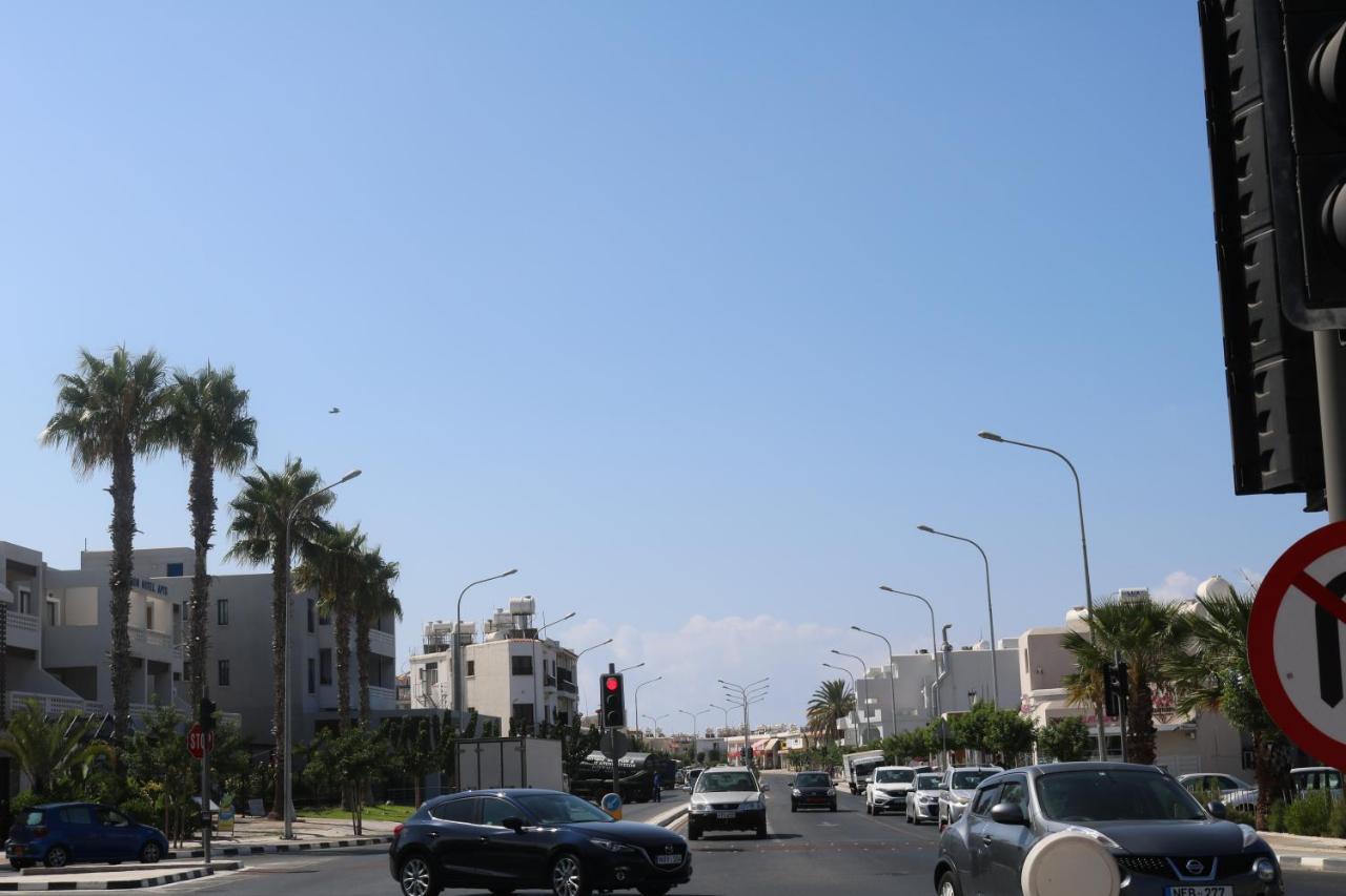 The Paradise Townhouses By Taimoura Paphos 外观 照片