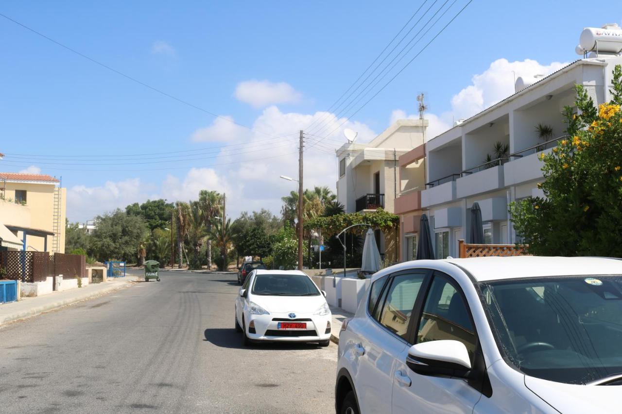 The Paradise Townhouses By Taimoura Paphos 外观 照片